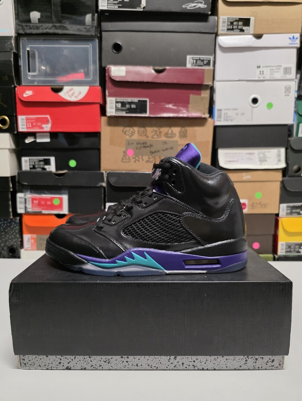 Jordan Air Jordan 5 Retro "Black-Grape" Sz 12